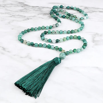 Fashion Green Agates Beaded Necklace 108 Beads Mala Natural Stone Knotted Long Tassel Necklace Yoga Meditation Spirit Jewelry
