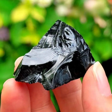 Natural Raw Black Obsidian Crystal Rough Obsidian Stone Obsidian Protection Stone High Grade Crystal for Meditation & Decor