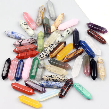 50 Pcs Natural Crystal Bullet Head Double Pointed Hexagonal Yoga Stones Necklace Pendants Bare Stone Jewelry Accessories