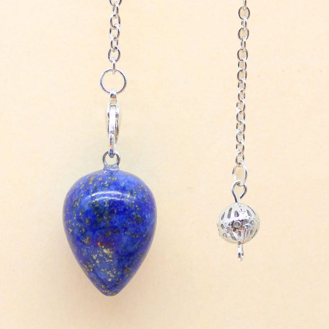 1pcs Natural Stone Quartz Pendulum for Dowsing Divination Water Drops Crystal Merkaba Esotericism Shuttle Spiritual Pendulo