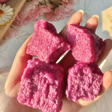 Natural Raw Stones Red Corundum Ruby Crystal Specimen Wicca Mineral Healing Gemstone Aquarium Home Decoration DIY Jewelry Making