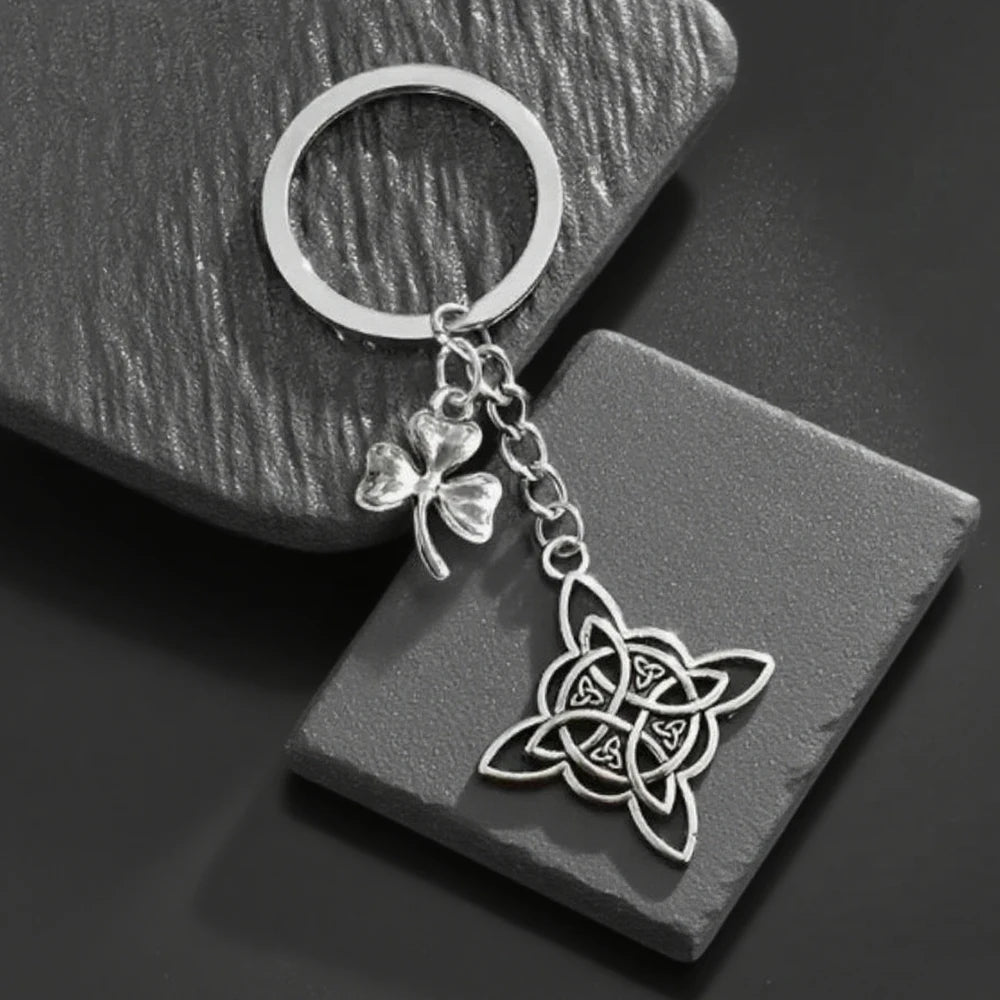 Classic Clover Witch Knot Pendant Keychain Celtic Trinity Knot Keyring Car Key Chain Witchcraft Double Amulet Protection Jewelry