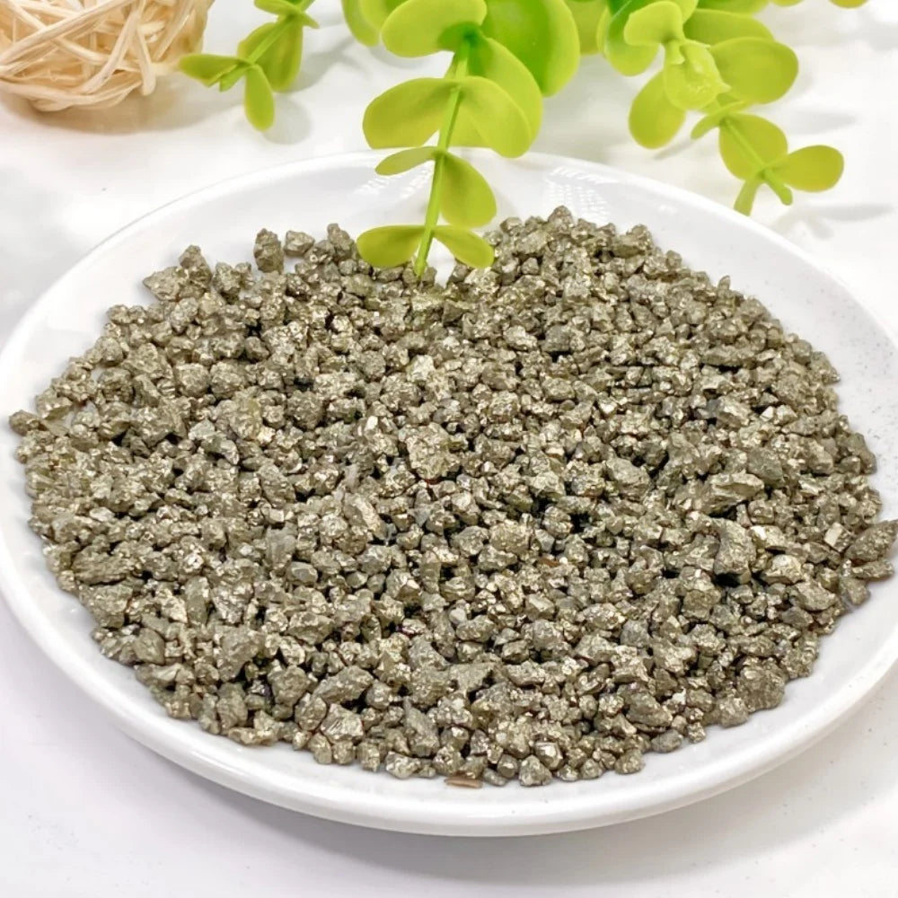 Hot Sale Natural Pyrite Crystal Chips Healing Rock Rough Bulk Crystal Chips Stone Gravel Crystal For Home Decoration