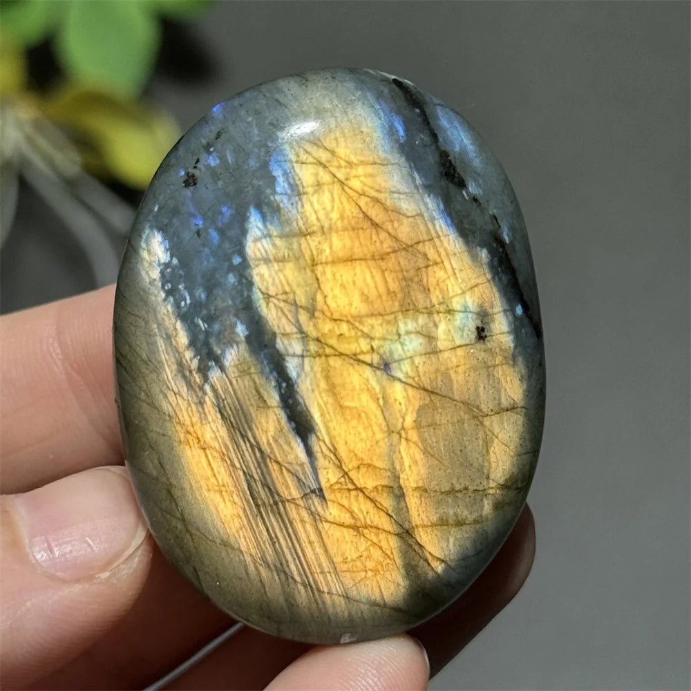 Natural Gem Labradorite Palm Mineral Quartz Specimen Home Decoration Crafts Massage Decompression Healing Meditation Stone