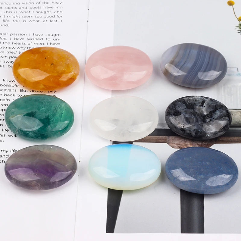1/2 Pcs Hot Stone SPA Massage Crystal Jade Palm Stone Hand Massager Worry Gemstone Chakra Healing Skin Care Beauty Product