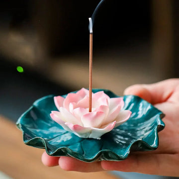Ceramic handmade lotus incense burner, lotus leaf lotus thread incense holder Zen meditation indoor offering of incense pedestal